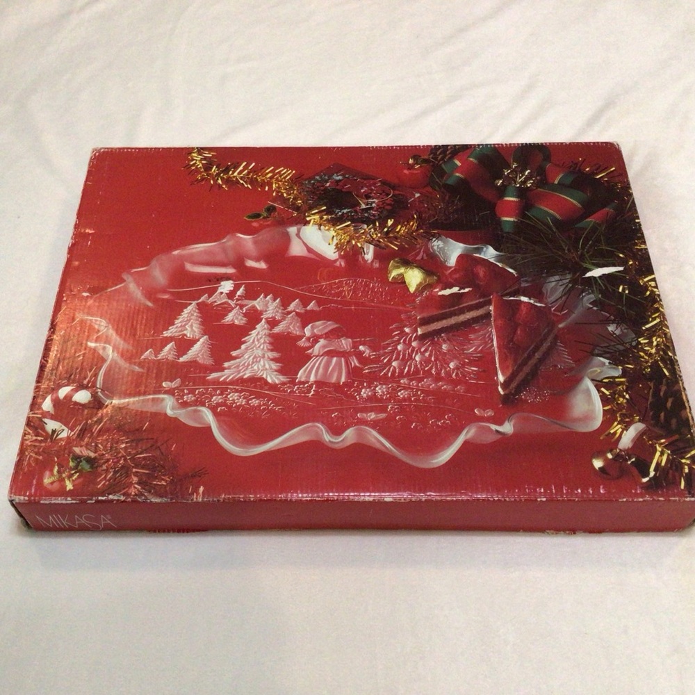 Mikasa Crystal Serving Dish
Christmas Story